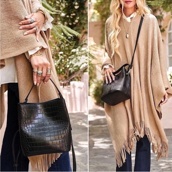 AOTA BUCKET BAG - Picture 7 of 7